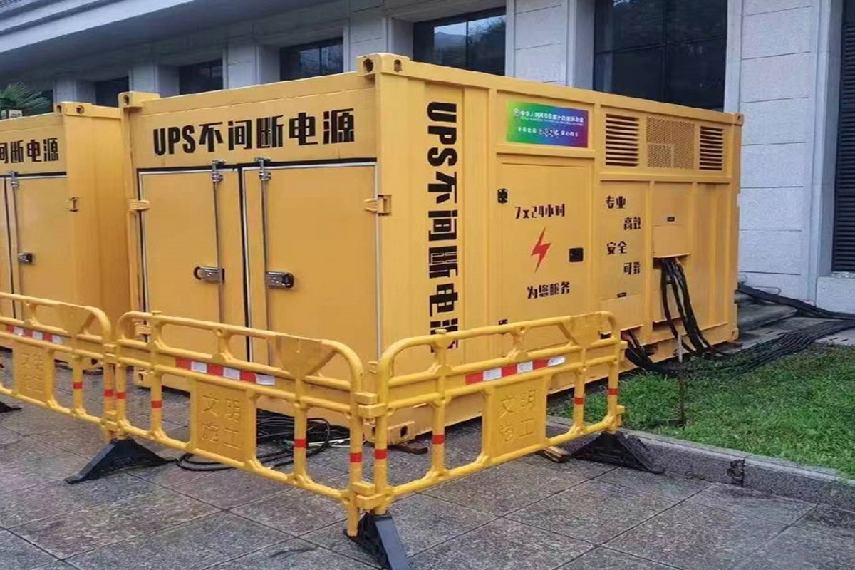 道孚发电机租赁施工现场